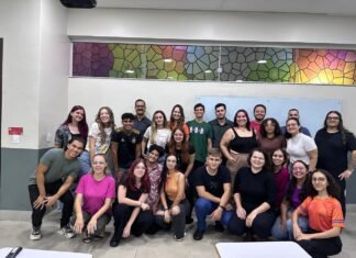 Cinemídias media debate sobre autoprodução e desafios da profissão