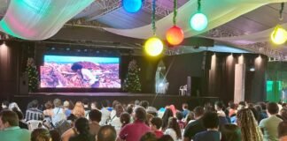 Cine Sinop reúne multidão na Praça da Bíblia e encerra o ano cultural com chave de ouro