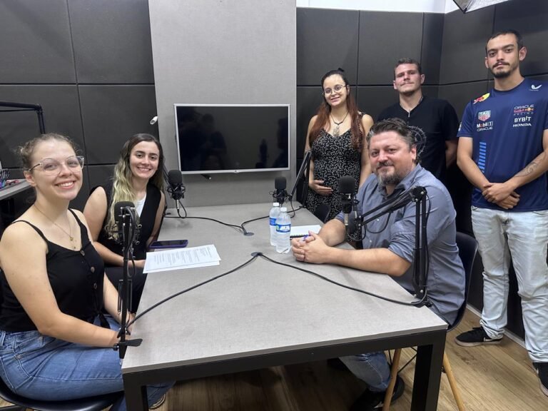 CineMídias lança podcast Techinicamente Falando no Spotify